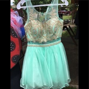 Quince Dama dress.